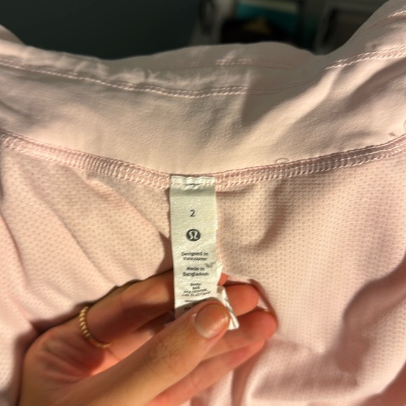 lululemon size 2 - Picture 3 of 3
